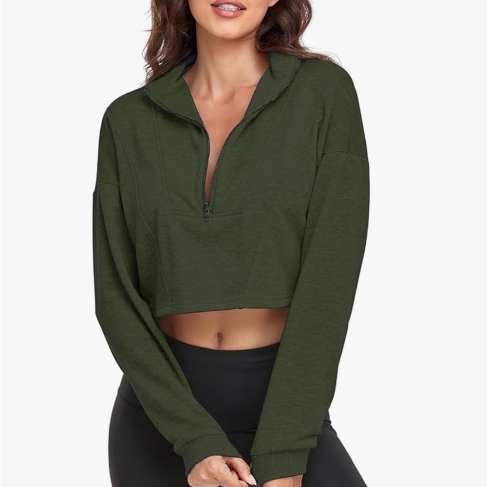 Cropped half zip sweatshirt